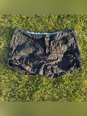 Yishon Black Women's Cargo Shorts